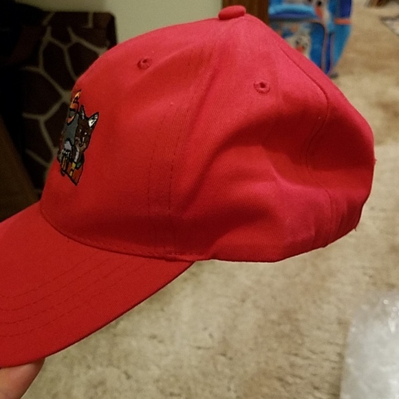 The Fox's Den Red Adjustable Cap - Picture 3 of 5